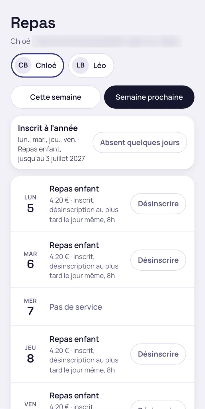 Application des familles : jours inscrits à l'année avec les boutons Désinscrire et Absent quelques jours